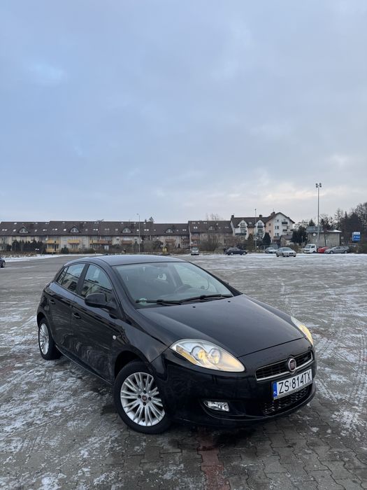 Fiat bravo 1.4 t jet Dynamic 120km Carplay + kamera cofania