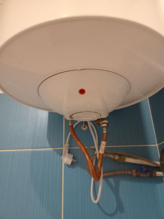 Бойлер 80л Ariston на запчастини