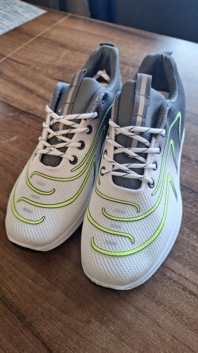 Buty sportowe/adidasy