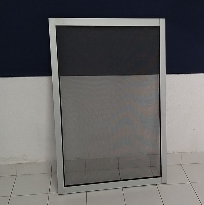 Janelas mosquiteiras.