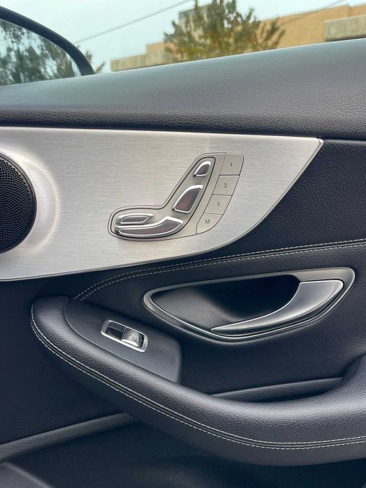 Mercedes Benz C220 d Coupe 9G- TRONIC AMG line