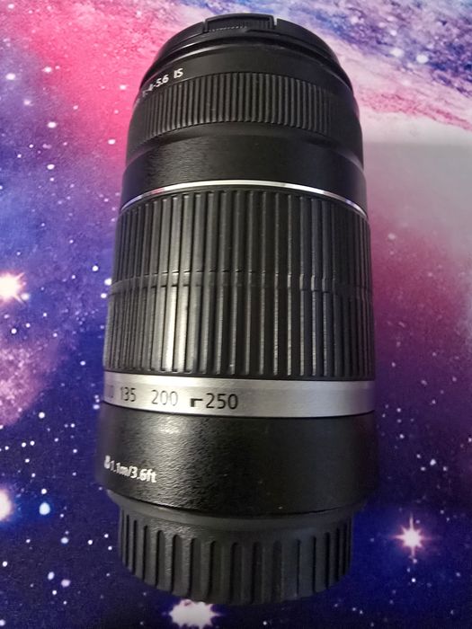 Objetiva Canon EF-S 55-250mm IS