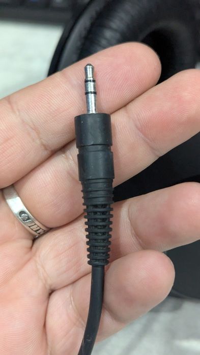 AKG K52 Навушники