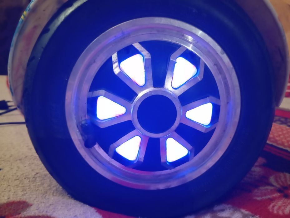 Продам гіроборд хороший стан