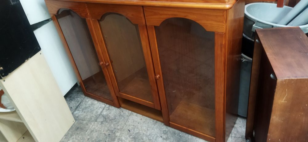 Cadeira,mesa, móvel