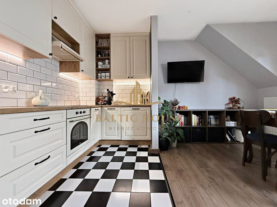 Dwupoziomowe Przestronne  3 Pokoje Rumia Jachtowa