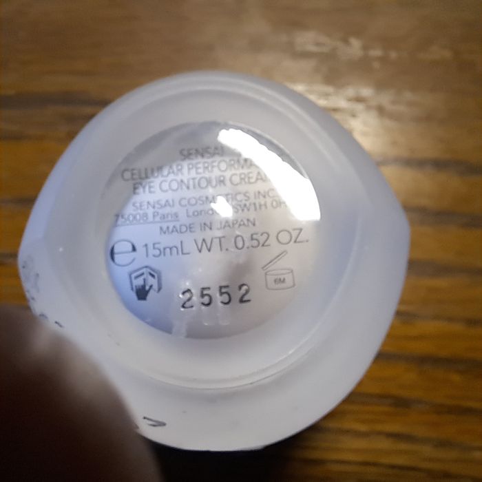 Krem pod oczy sensai 15ml