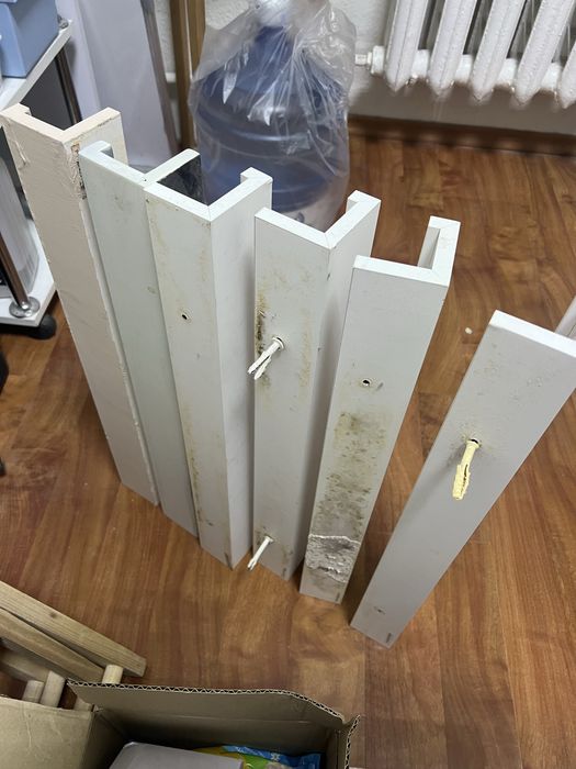 Полиці для лаків