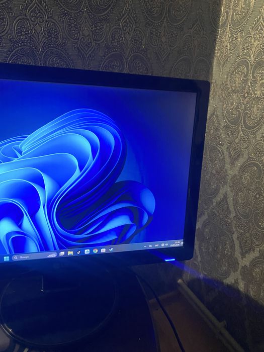 Монитор LG повністю робочий