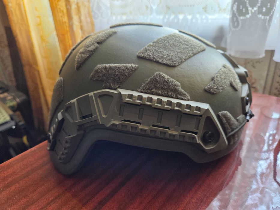 Продам шолом ARCH розмір L