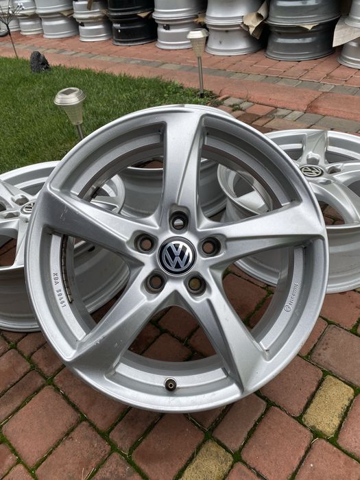 Диски R17 5-112 7.0J ET40 DIA57.1мм. VW/AUDI/SKODA/SEAT