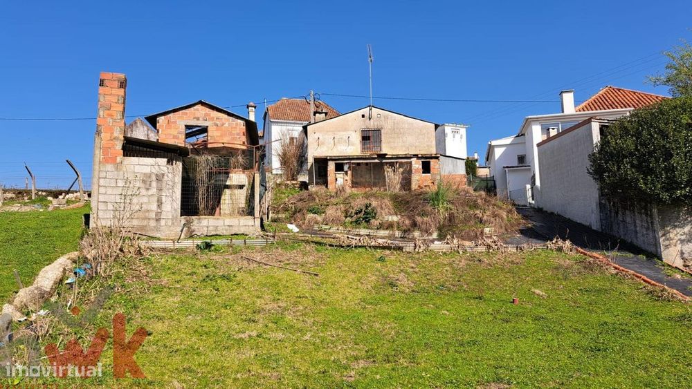TERRENO ESPAÇO URBANO - 1626m2 + 2 anexos