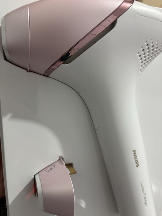 Продам  Philips BRI950