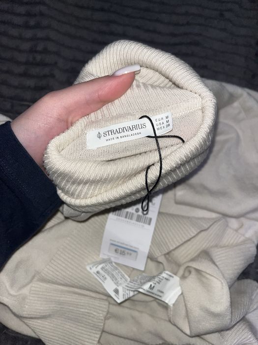 Водолазка нова Stradivarius M