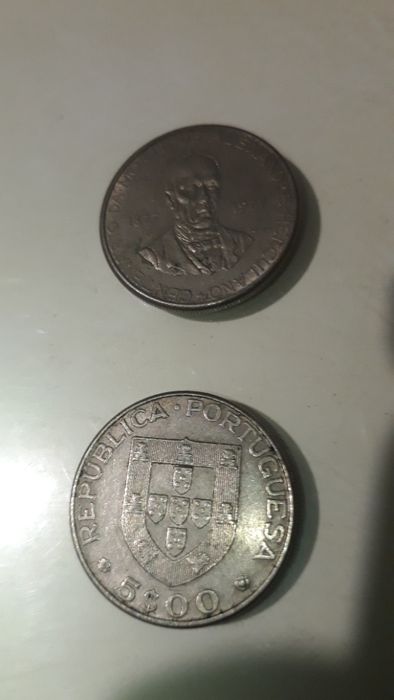 Moedas (580 unidades) Comemoraçao Centenario Alex. Herculano 1877/977