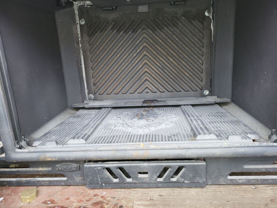 Чавунний камін виробництва Польщі