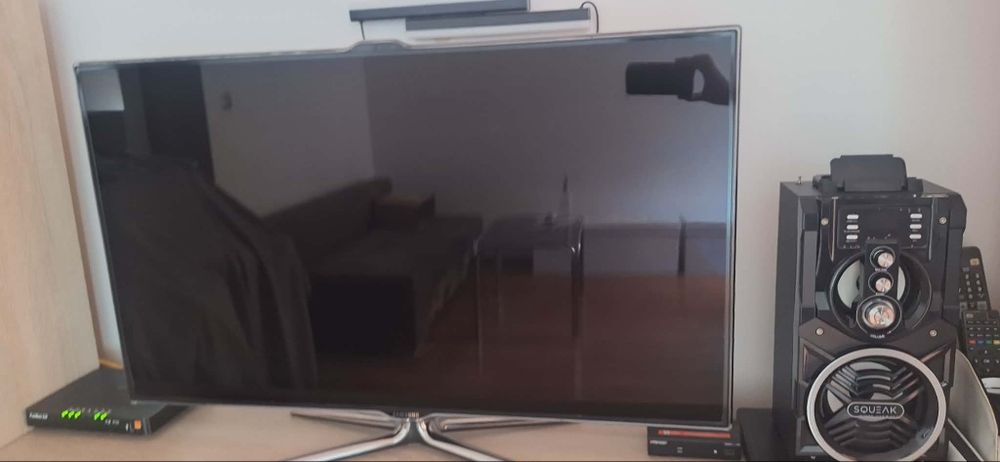 Telewizory 2 szt uszkodzone