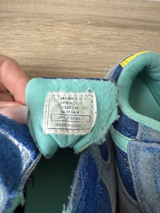 Дитяче взуття 23 розмір