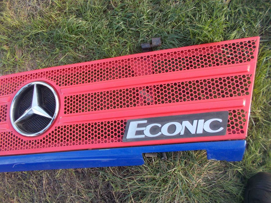 maska atrapa grill mercedes ECONIC