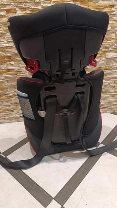 Дитяче автокрісло lionelo