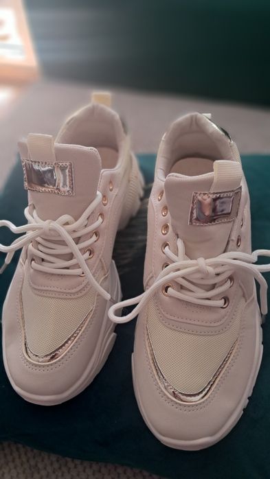 Adidaski lekkie r.40