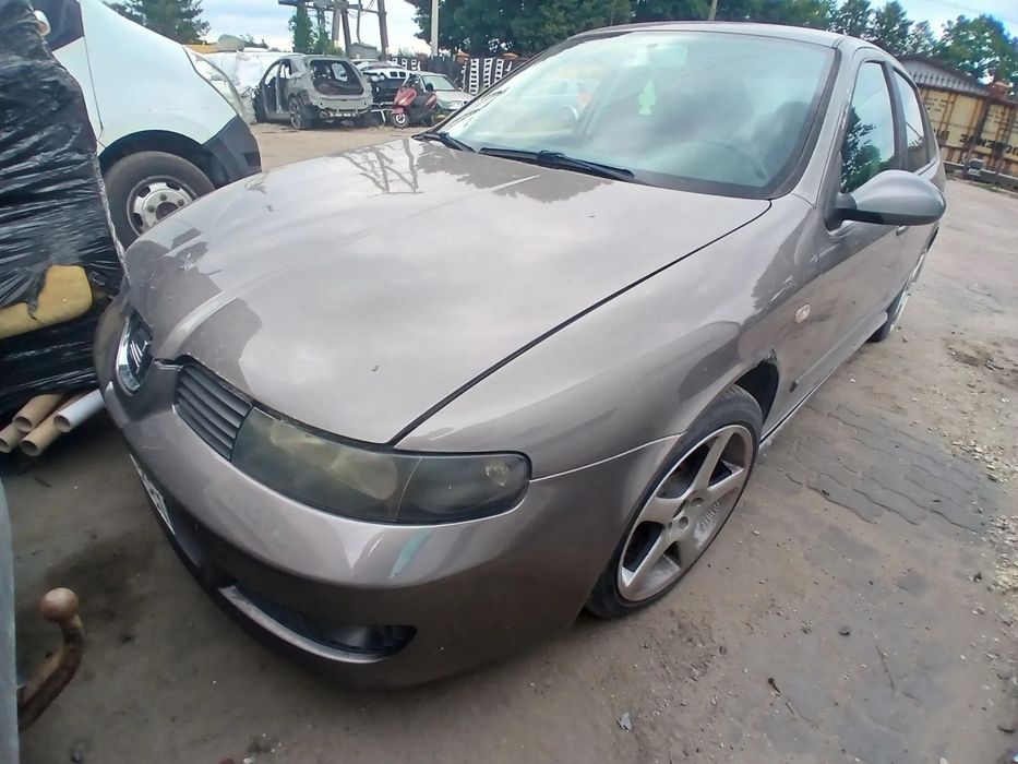 Seat Leon 1.9 tdi ASZ 130km silnik FMH skrzynia napęd sanki belka wahacz wahacze zacisk zaciski zwrotnica piasta kopyto mc person amortyzator sprężyna maglownica most dyfer głowica wtrysk wtryski przepustnica