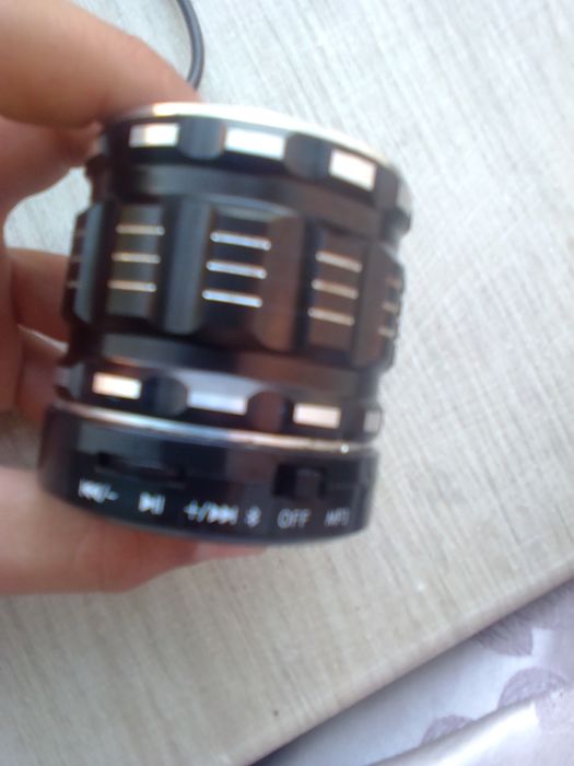 Портативная колонка