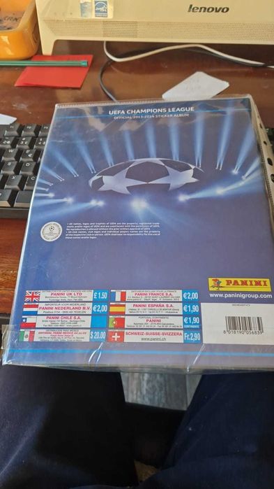 Caderneta Cromos-Champions League 13-14-(Por Colar-Panini))- Completa