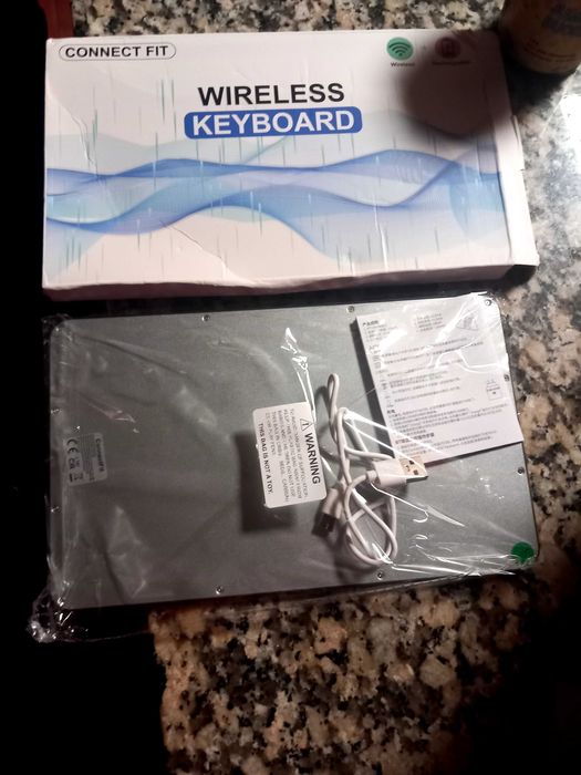 Teclado sem fios novo