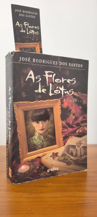Livro "Flores de Lótus"