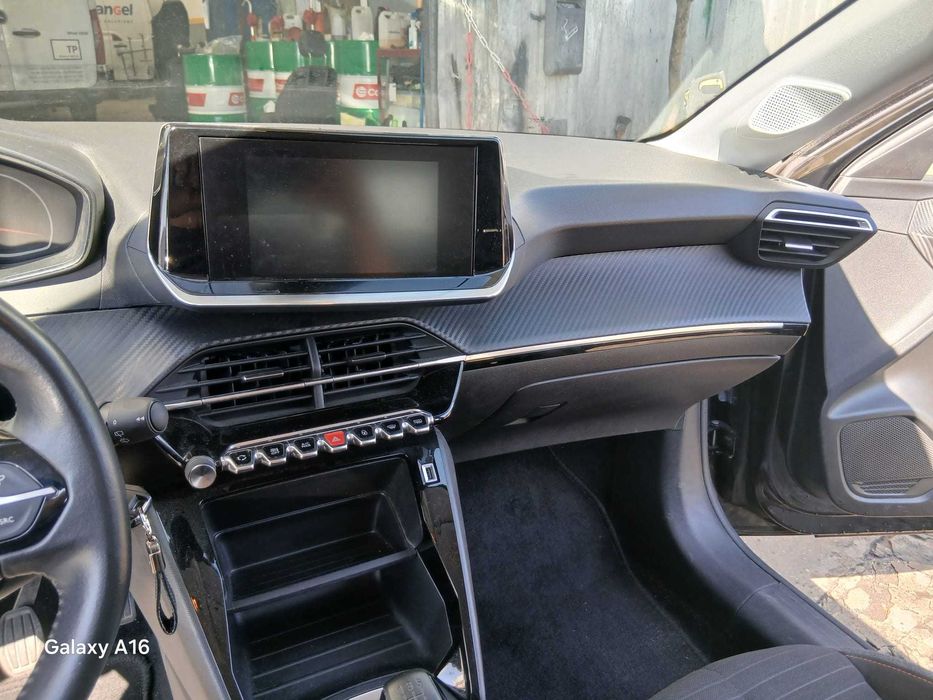 Peugeot 208 1.2 PureTech Gasolina