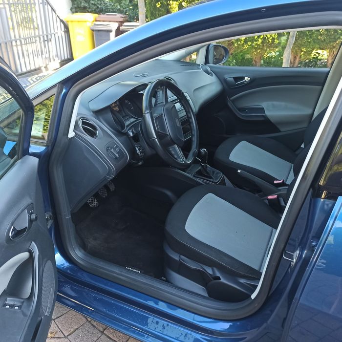 Ibiza  2013 r  klimatyzacja  , nowy  rozrząd  , olej , filtry