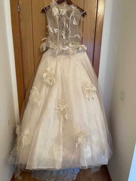 Vestido Noiva + Véu+ Capa