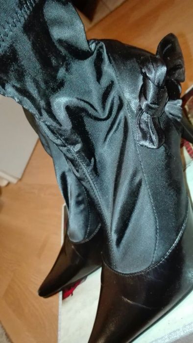Botki damskie KAZAR.