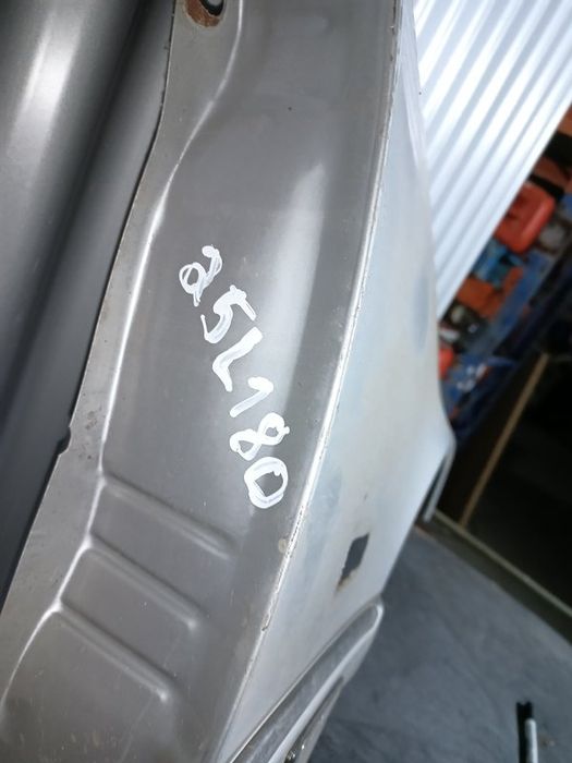 Guarda Lamas Mercedes Classe C W202 DIREITO  Cinza F2