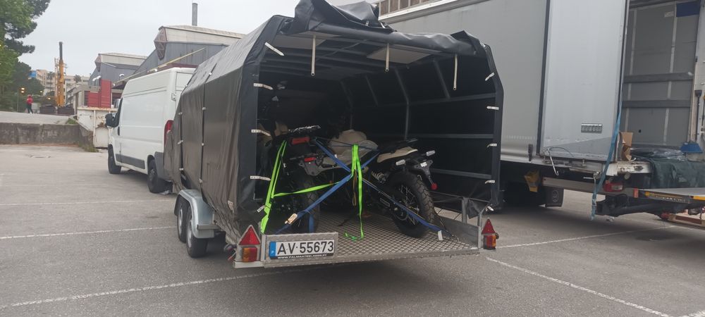 Transporte de carros serviço reboque e motas