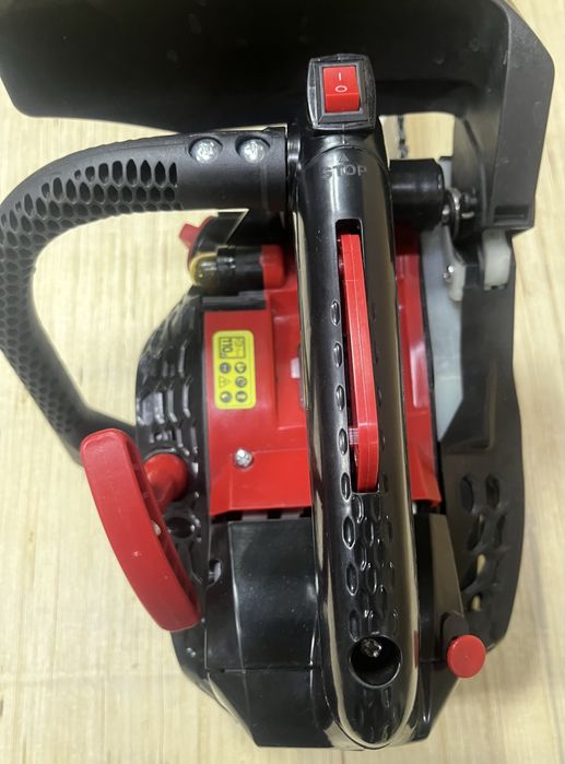 Бензопила Vitals BKZ 2512n вага 4кг шина 30 см Гарантія 3-роки