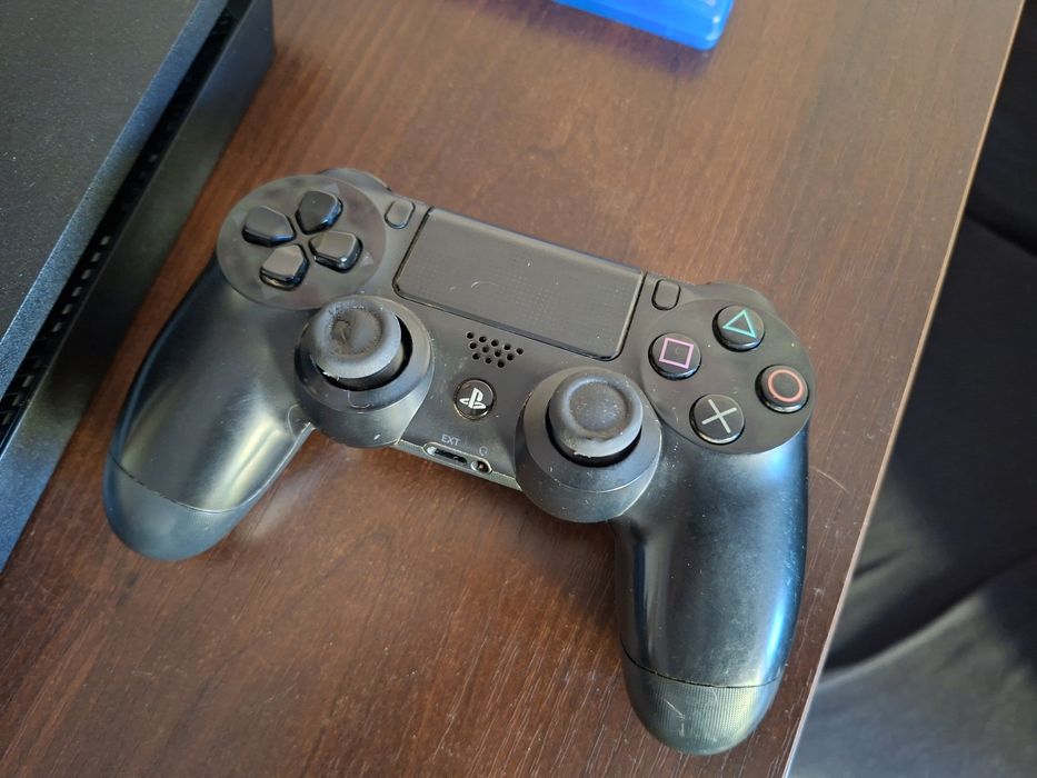 PS4 SLIM 500GB :)