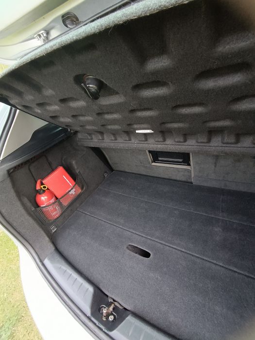 Seat Altea 2004 5-drzwiowy 1896 cm3