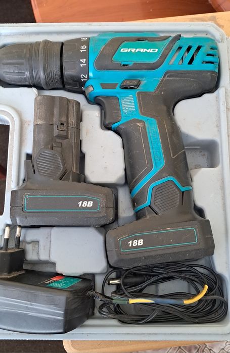 Акумуляторний шуруповерт GRAND