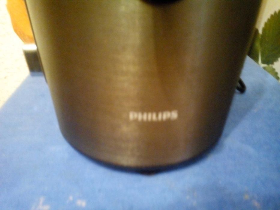 Соковыжималка  PHILIPS HR-1866 800W 2L  XL tube состояние новой