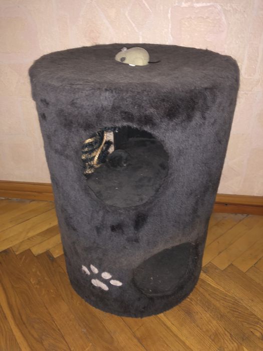 Кошачий домик когтеточка