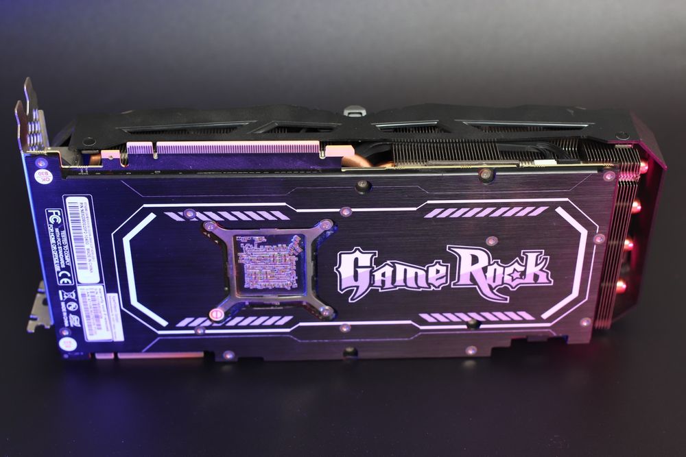 RTX 2080 Palit Game Rock 8Gb.