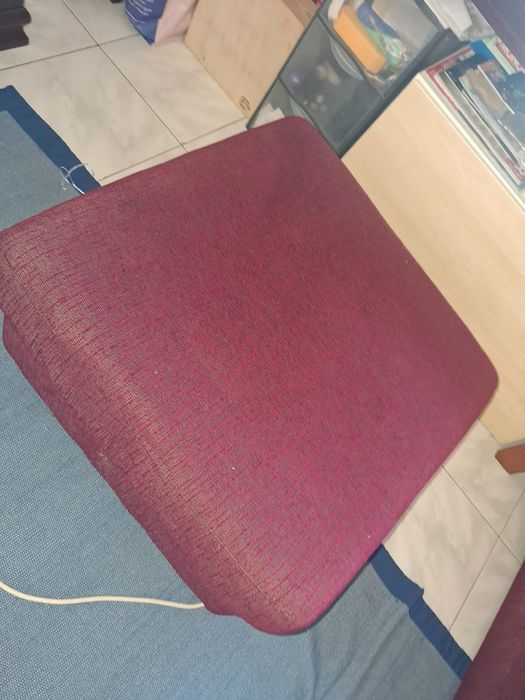 Sofá 3 lugares bordô