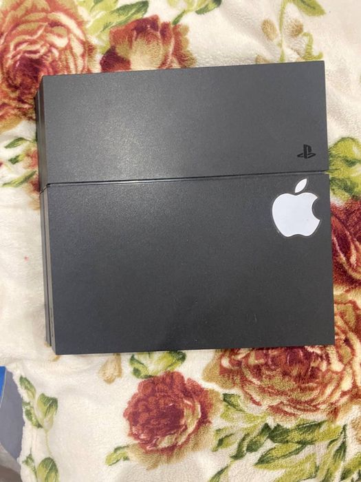 Продам Ps4 1000gb