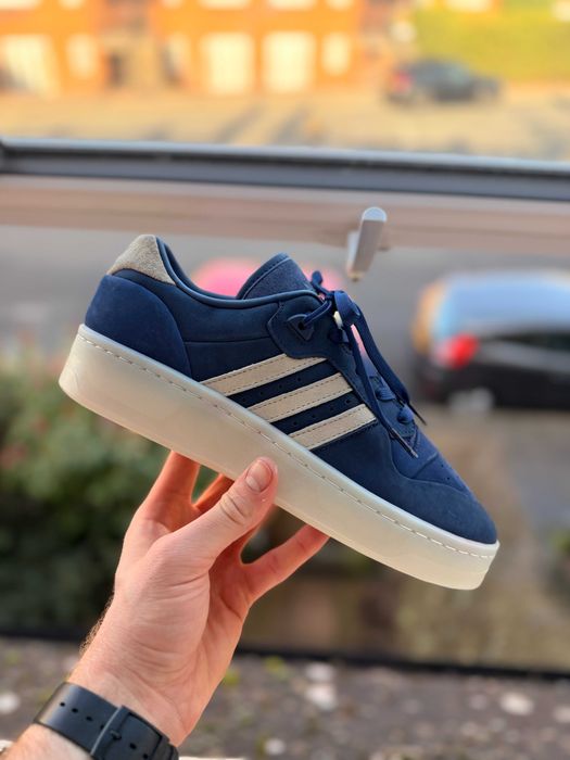Чоловічі кросівки Adidas Rivalry Low Lux преміум нубук шкіра див інші