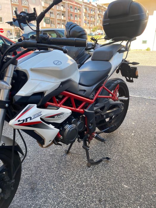 Moto Benelli Bn 125