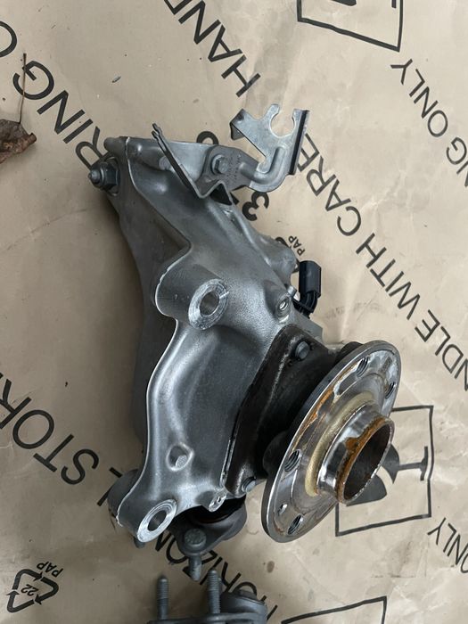 Цапфа Фольксваген ід 4 нова