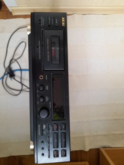 Дека  " AKAI"  DX - 49