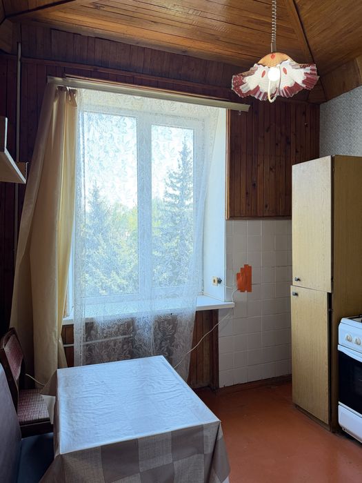 Продаж 2-кімнатної квартири вул. Вадима Гурова, 11